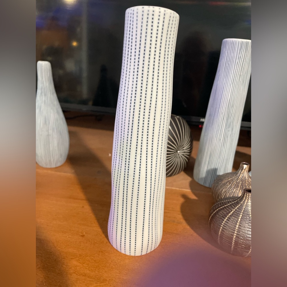 Kaolinite vase 
 Ceramic Vase